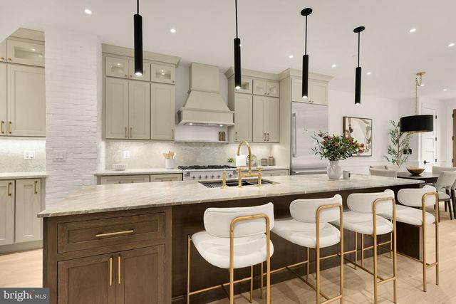 1249 4TH ST NW, Washington, DC 20001