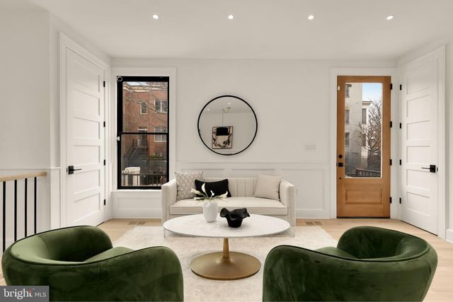 1249 4TH ST NW, Washington, DC 20001