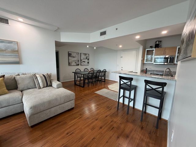 18800 NE 29th Ave 302, Aventura, FL 33180