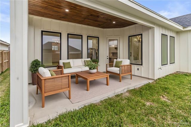 113 Palace Avenue, San Benito, TX 78586