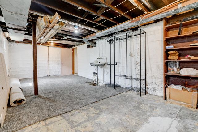 661 34th Street, Des Moines, IA 50312