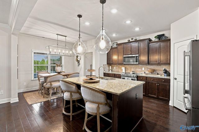 12 Nutcracker Lane SW, Huntsville, AL 35824