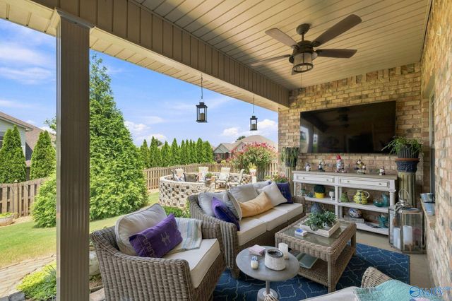 12 Nutcracker Lane SW, Huntsville, AL 35824