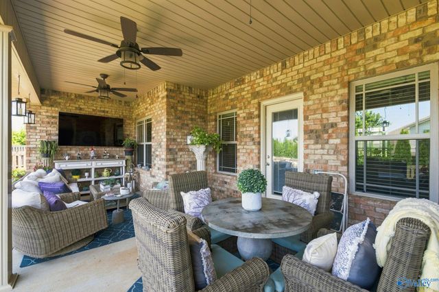12 Nutcracker Lane SW, Huntsville, AL 35824