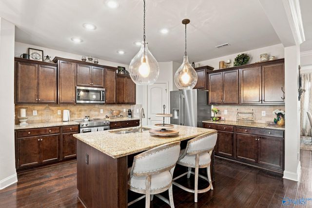 12 Nutcracker Lane SW, Huntsville, AL 35824