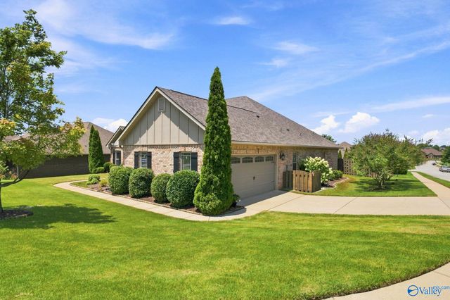 12 Nutcracker Lane SW, Huntsville, AL 35824