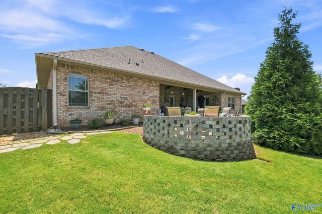 12 Nutcracker Lane SW, Huntsville, AL 35824