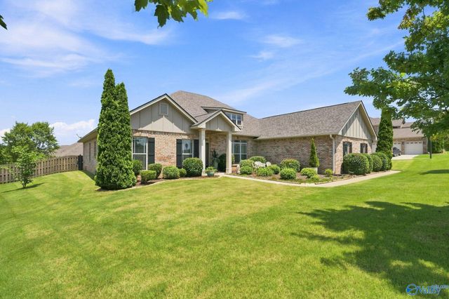 12 Nutcracker Lane SW, Huntsville, AL 35824
