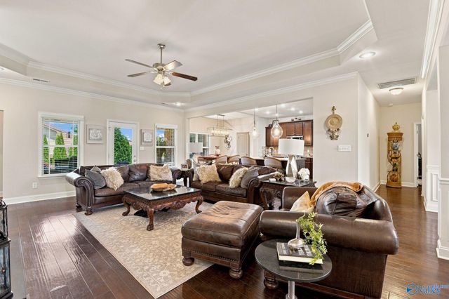 12 Nutcracker Lane SW, Huntsville, AL 35824