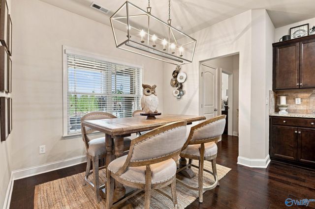 12 Nutcracker Lane SW, Huntsville, AL 35824
