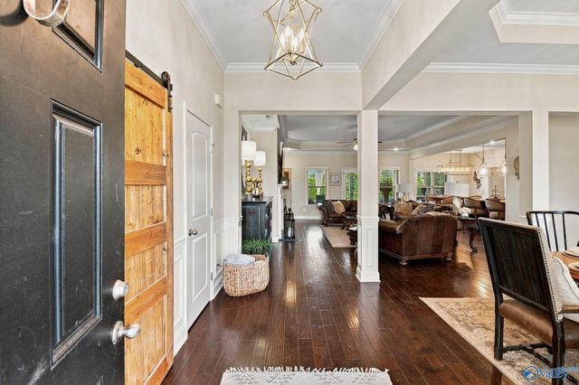 12 Nutcracker Lane SW, Huntsville, AL 35824