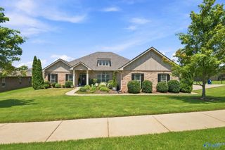 12 Nutcracker Lane SW, Huntsville, AL 35824