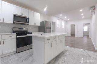 370 Pacific Avenue 1, Jersey City, NJ 07304