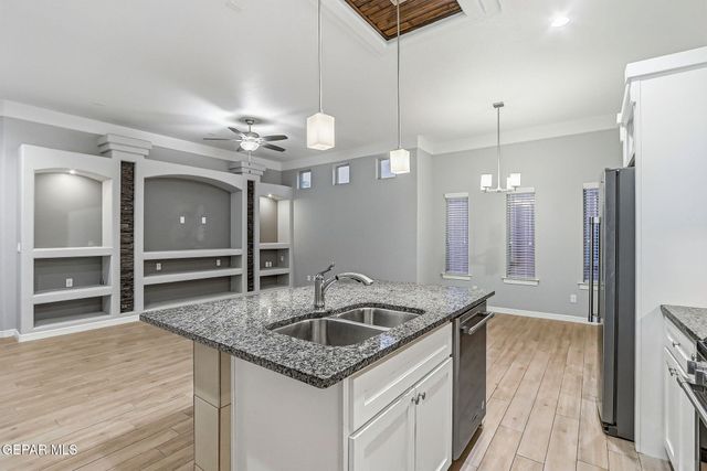 932 PENRITH Street, El Paso, TX 79928