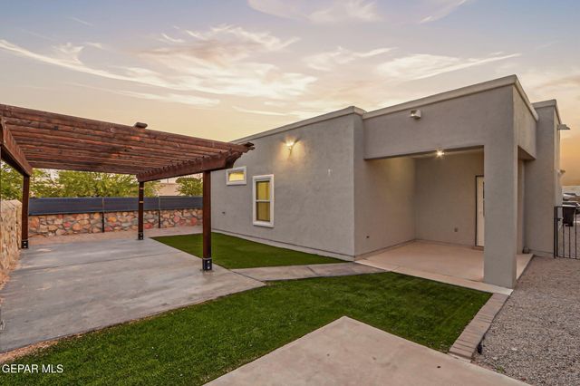 932 PENRITH Street, El Paso, TX 79928