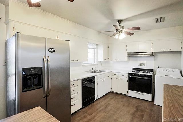 10 La Vista Drive, North Little Rock, AR 72118