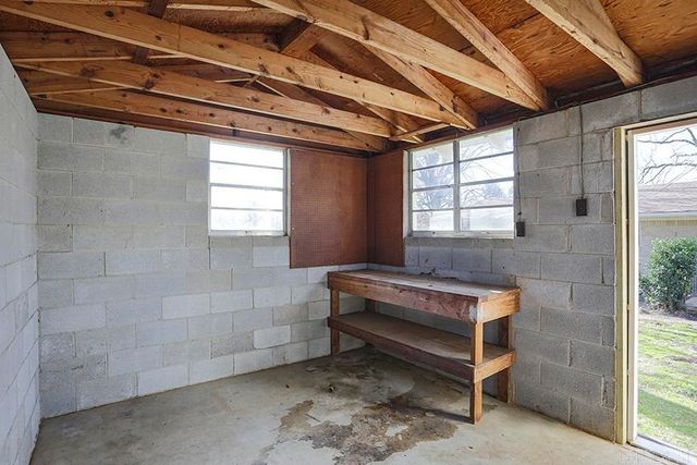 10 La Vista Drive, North Little Rock, AR 72118