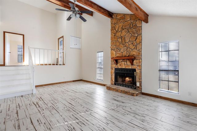 61 S Hilltop Street, Point Blank, TX 77364