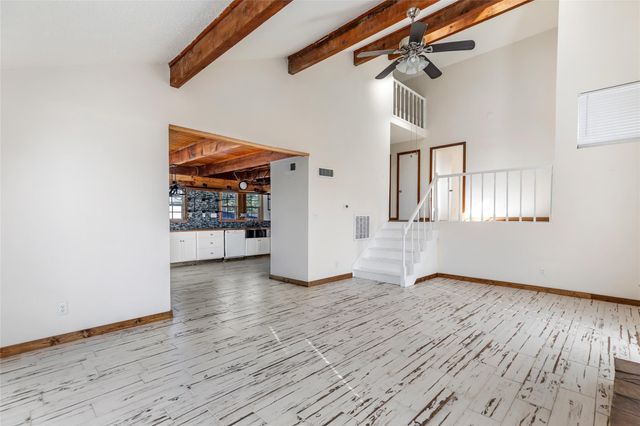 61 S Hilltop Street, Point Blank, TX 77364