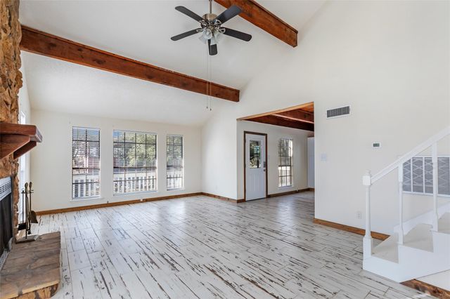 61 S Hilltop Street, Point Blank, TX 77364