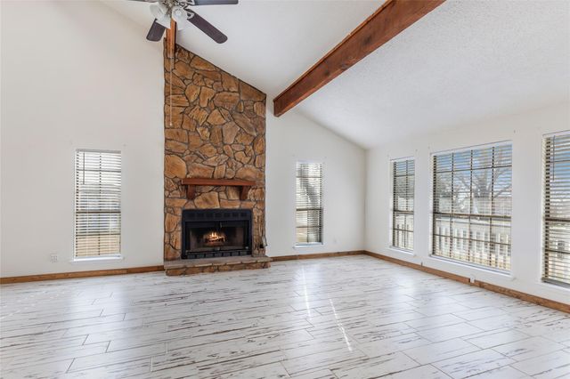 61 S Hilltop Street, Point Blank, TX 77364