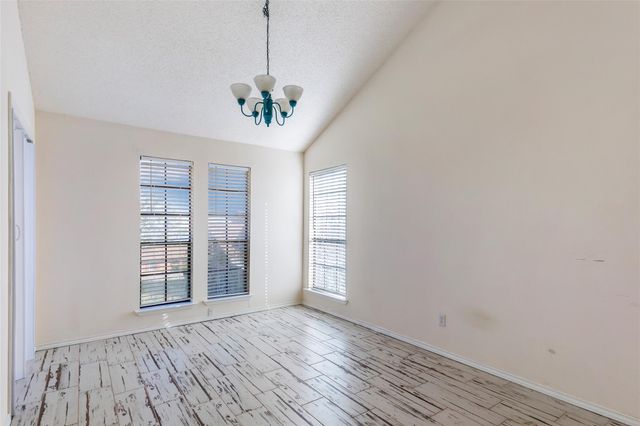 61 S Hilltop Street, Point Blank, TX 77364