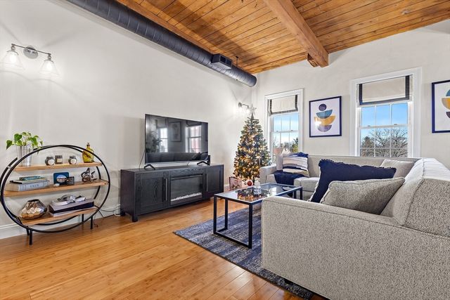 110 Pleasant St 401, Marlborough, MA 01752