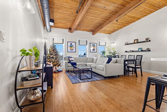 110 Pleasant St 401, Marlborough, MA 01752