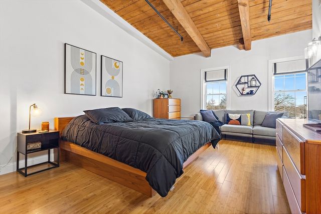 110 Pleasant St 401, Marlborough, MA 01752