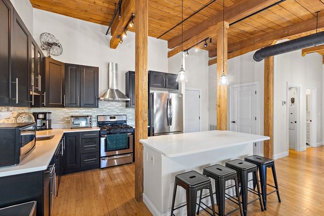 110 Pleasant St 401, Marlborough, MA 01752