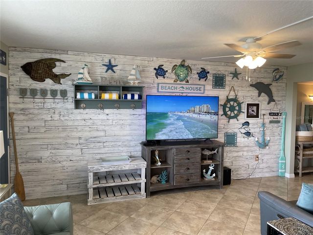 445 HAMDEN DRIVE 505, Clearwater Beach, FL 33767