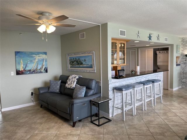 445 HAMDEN DRIVE 505, Clearwater Beach, FL 33767