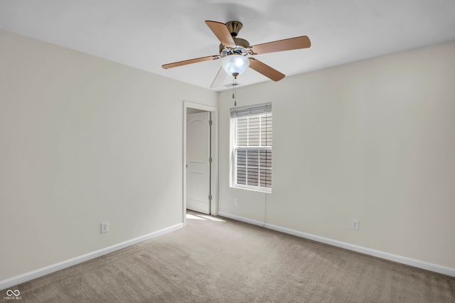 2542 Middle View Drive, Columbus, IN 47201