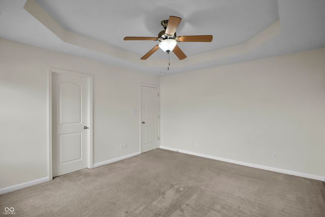 2542 Middle View Drive, Columbus, IN 47201