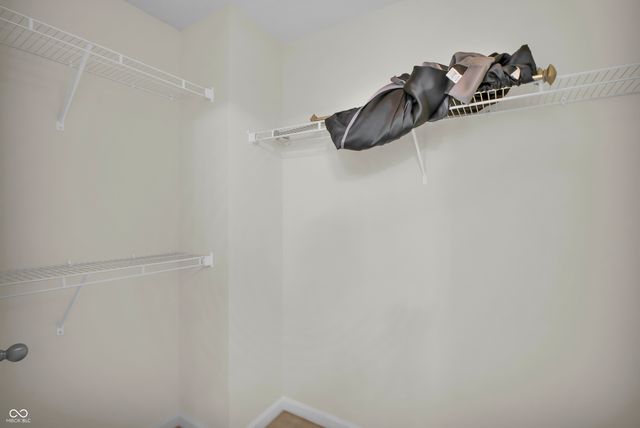 2542 Middle View Drive, Columbus, IN 47201