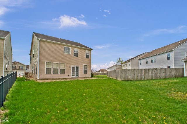 2542 Middle View Drive, Columbus, IN 47201
