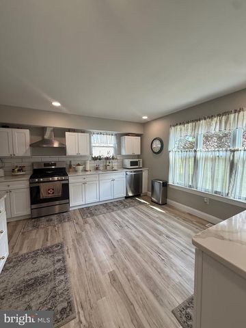 1030 RAINBOW CIRCLE, Pittsgrove, NJ 08318