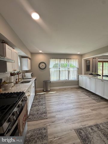 1030 RAINBOW CIRCLE, Pittsgrove, NJ 08318