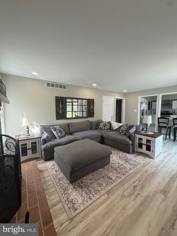 1030 RAINBOW CIRCLE, Pittsgrove, NJ 08318