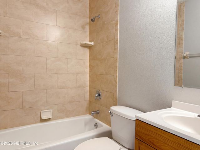 2807 SACK Drive W, Jacksonville, FL 32216