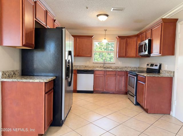 2807 SACK Drive W, Jacksonville, FL 32216