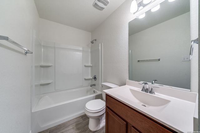 10526 Salitrillo Bnd, Converse, TX 78109