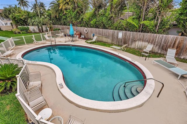 2501 N Ocean Blvd 18, Pompano Beach, FL 33062