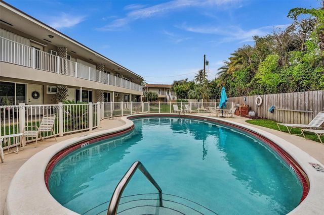 2501 N Ocean Blvd 18, Pompano Beach, FL 33062