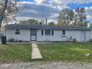 12812 Whitcomb Street, Crown Point, IN 46307