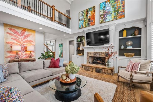 4526 Meadowland Way, Flowery Branch, GA 30542