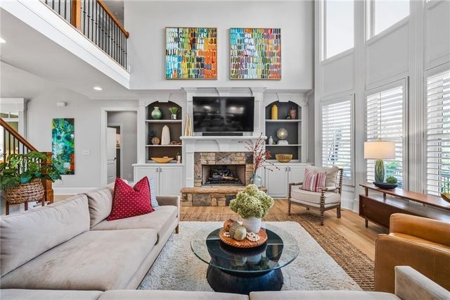 4526 Meadowland Way, Flowery Branch, GA 30542