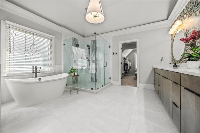 4526 Meadowland Way, Flowery Branch, GA 30542