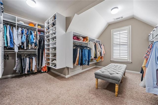 4526 Meadowland Way, Flowery Branch, GA 30542