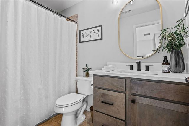 4526 Meadowland Way, Flowery Branch, GA 30542